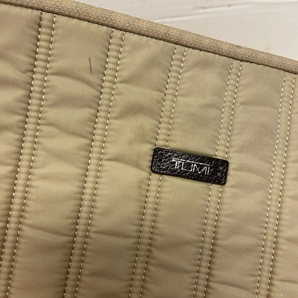 Tumi Padded Quilted Lap Top Case IPAd Case